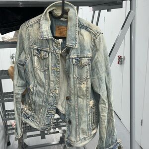Extremely Vintage women's jean jacket